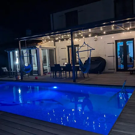 Teresa Beaute - Grande Maison 4 Proche La Rochelle Ile De Re Avec Piscine * 佩里尼