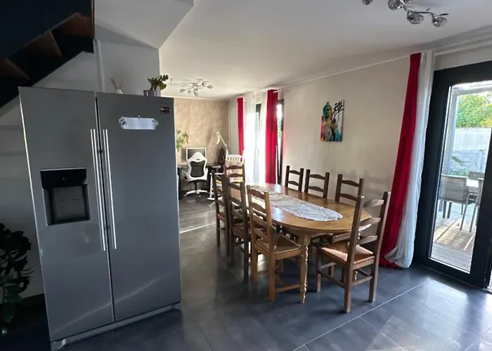 Casa de Férias Teresa Beaute - Grande Maison 4 Proche La Rochelle Ile De Re Avec Piscine Périgny