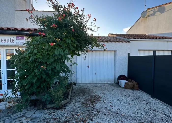 Teresa Beaute - Grande Maison 4 Proche La Rochelle Ile De Re Avec Piscine Casa de Férias *